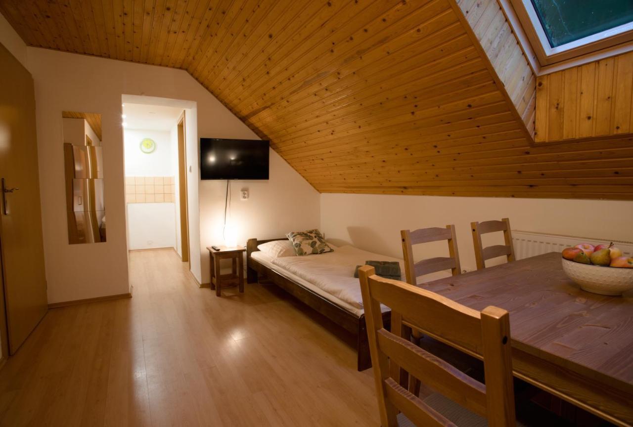 Apartmany Bramborka ヤノフ・ナト・ニソウ エクステリア 写真